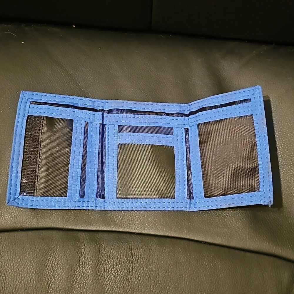 Sonic The Hedgehog Trifold Wallet - Picture 3 of 4